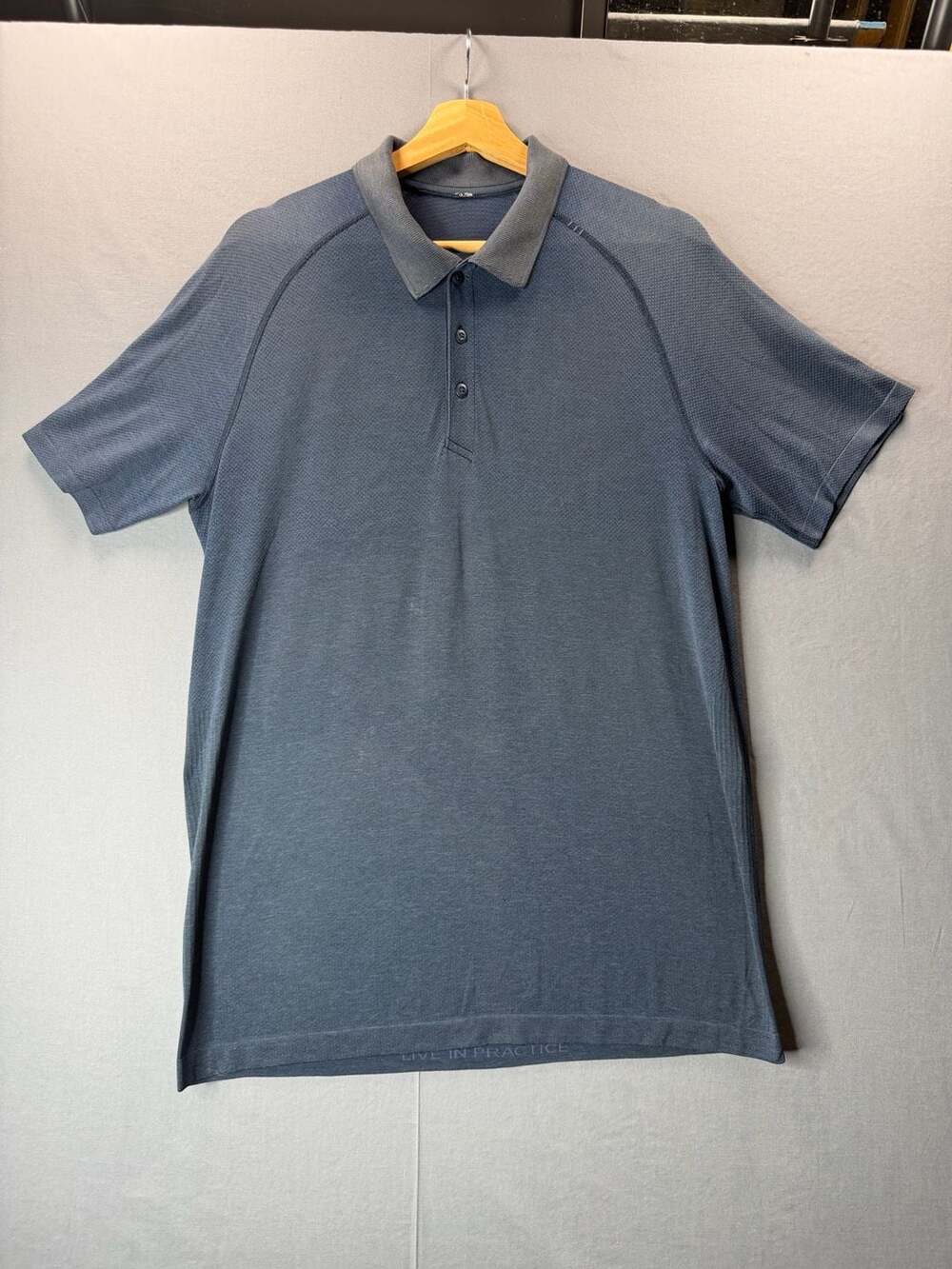 Lululemon Metal Vent Tech Seamless Polo Shirt Blue Size L
